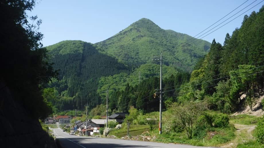 大倉山（谷田峠から）