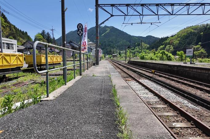 上石見駅の風景